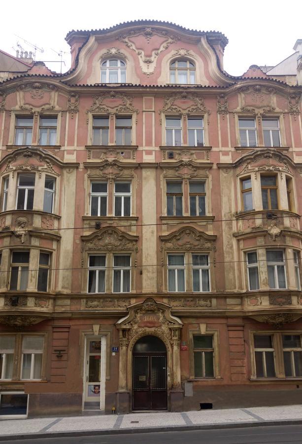 Apartment In The Heart Of Прага Екстер'єр фото